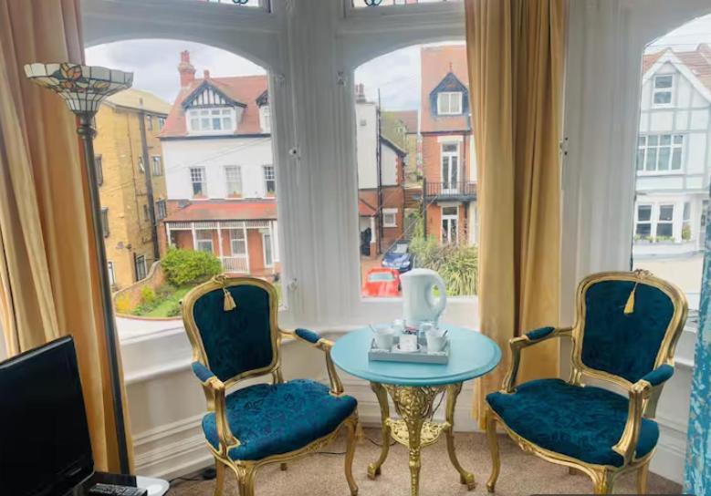 The Cobham Hotel Сътън он Сий Екстериор снимка