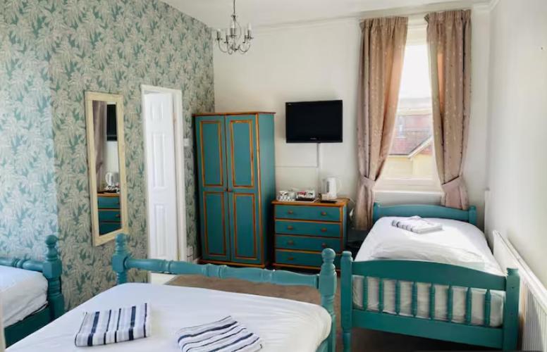 The Cobham Hotel Сътън он Сий Екстериор снимка